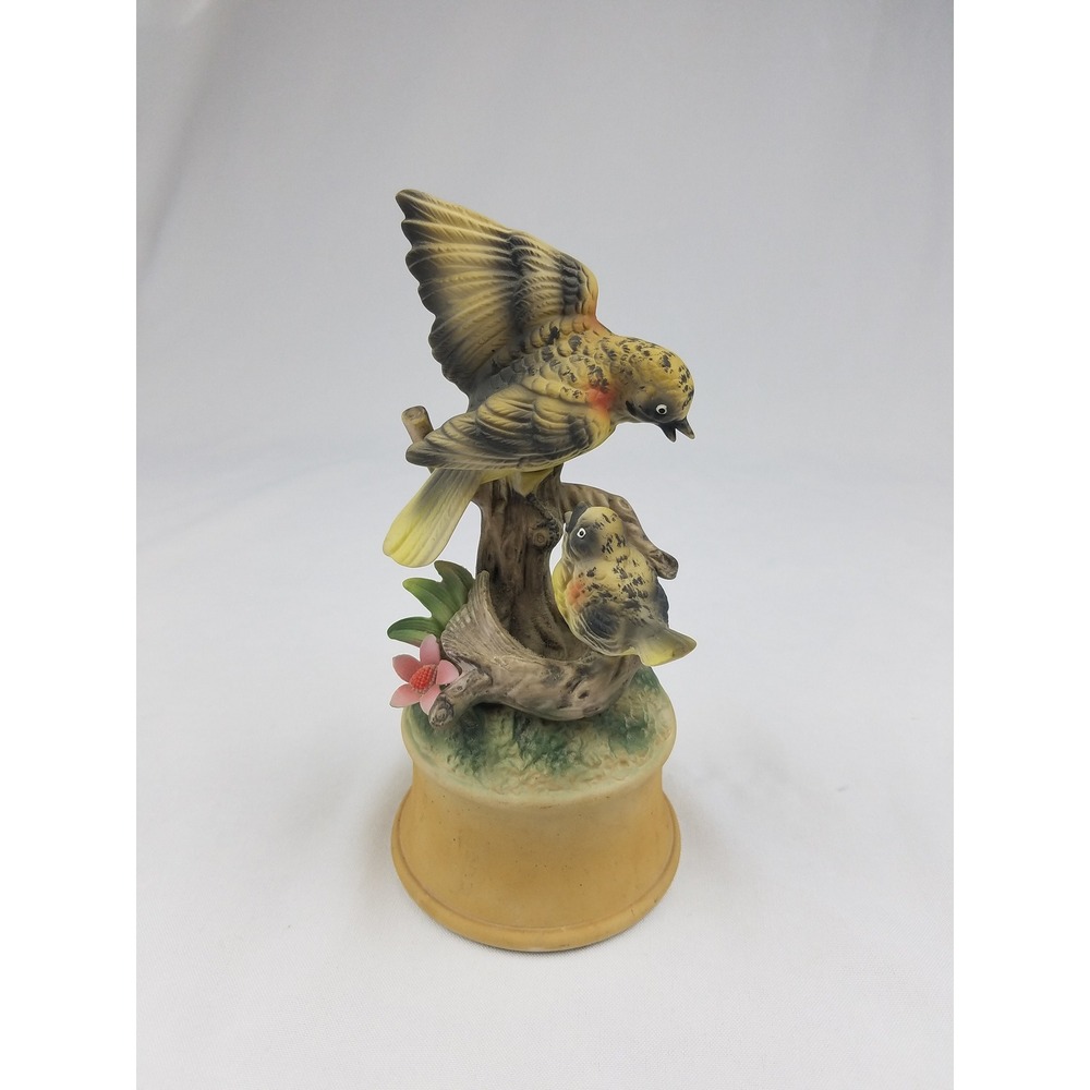 Vtg Shafford birds figurine music box mom & baby Japan home decor farmhouse